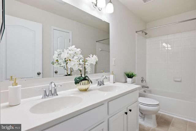 8597 CROOKED TREE LN, Laurel, MD 20724