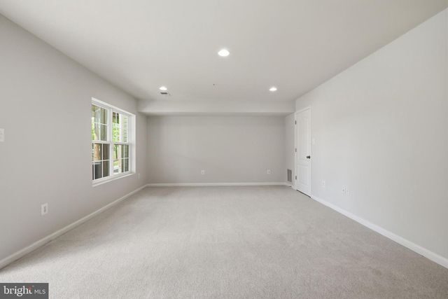 8597 CROOKED TREE LN, Laurel, MD 20724