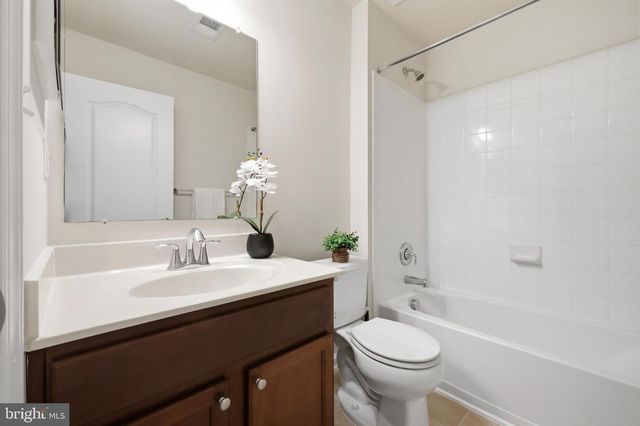 8597 CROOKED TREE LN, Laurel, MD 20724