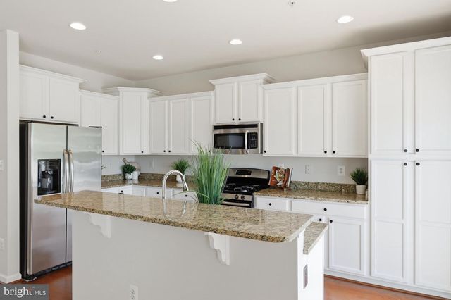 8597 CROOKED TREE LN, Laurel, MD 20724