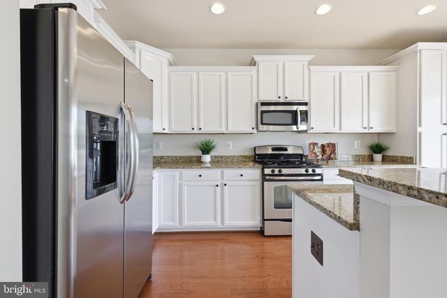 8597 CROOKED TREE LN, Laurel, MD 20724