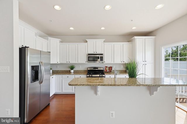 8597 CROOKED TREE LN, Laurel, MD 20724