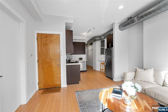 1300 Park Avenue 2B, Hoboken, NJ 07030