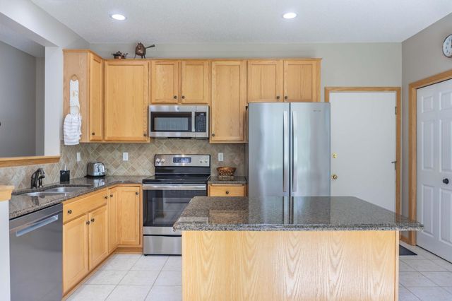 8356 Crabapple Court, Victoria, MN 55386