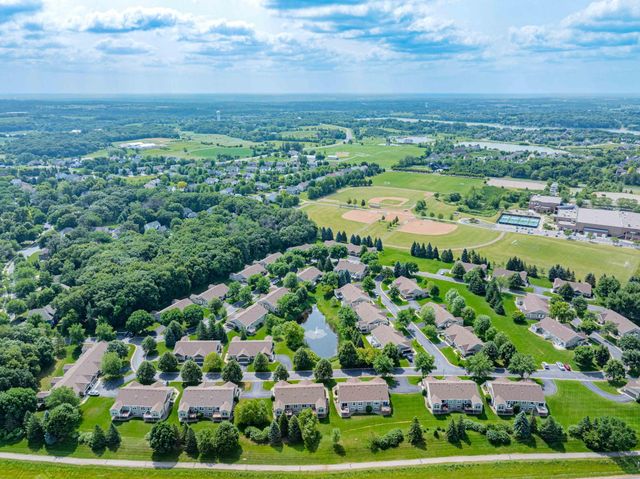 8356 Crabapple Court, Victoria, MN 55386