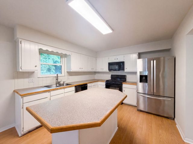 273 Cherokee Trail, Granville, OH 43023