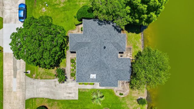 415 Lake Park Dr., Myrtle Beach, SC 29588