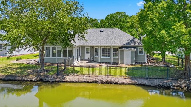 415 Lake Park Dr., Myrtle Beach, SC 29588