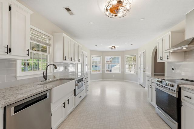 415 Lake Park Dr., Myrtle Beach, SC 29588