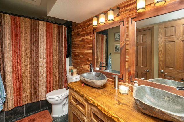 175 6th Lane NE, Oronoco, MN 55960