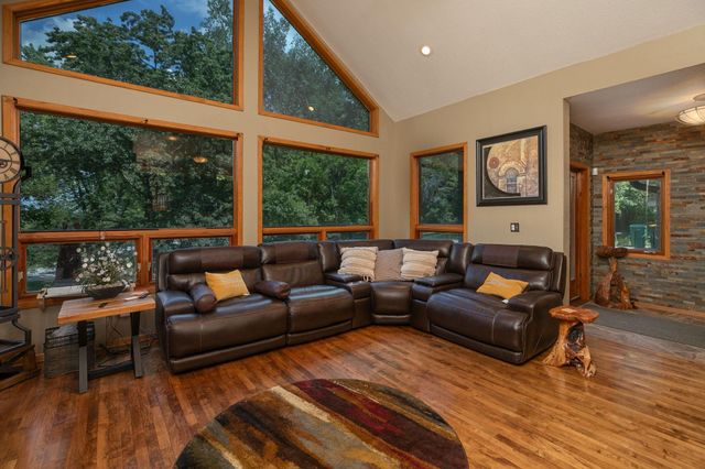 175 6th Lane NE, Oronoco, MN 55960