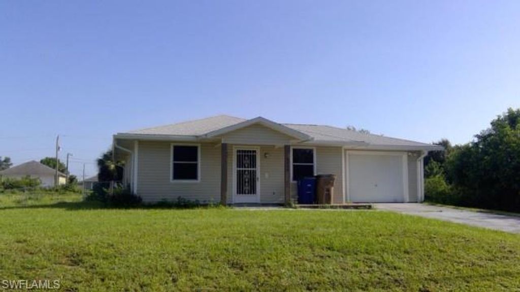 4204 34th ST SW, Lehigh Acres, FL 33976