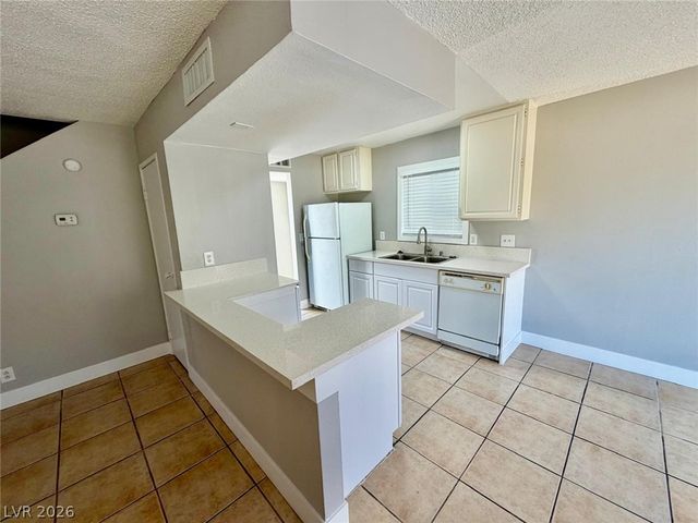 5187 Greene Lane C, Las Vegas, NV 89119