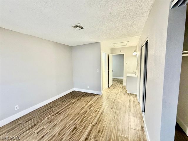 5187 Greene Lane C, Las Vegas, NV 89119