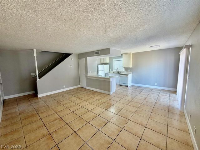 5187 Greene Lane C, Las Vegas, NV 89119