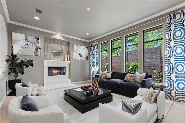 2206 W 11th ST, Austin, TX 78703