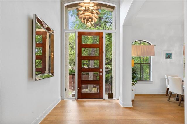 2206 W 11th ST, Austin, TX 78703