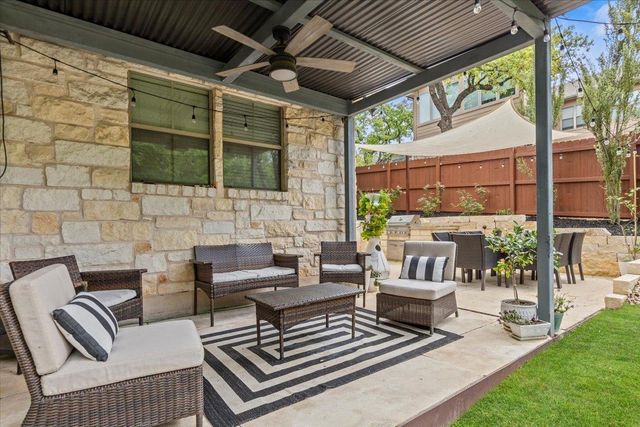 2206 W 11th ST, Austin, TX 78703