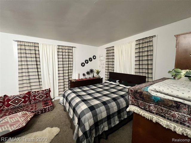 1125 Hartland Drive, Troy, MI 48083