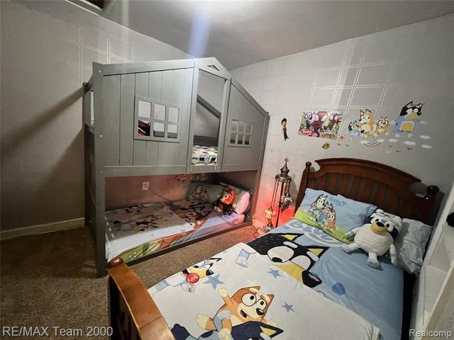 1125 Hartland Drive, Troy, MI 48083