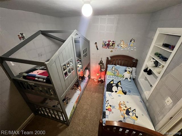 1125 Hartland Drive, Troy, MI 48083