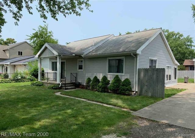 1125 Hartland Drive, Troy, MI 48083