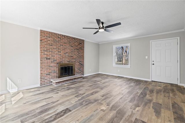 6810 Fairlane Drive, Kansas City, MO 64134