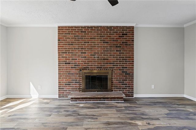 6810 Fairlane Drive, Kansas City, MO 64134
