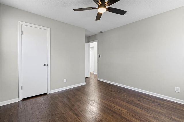 6810 Fairlane Drive, Kansas City, MO 64134