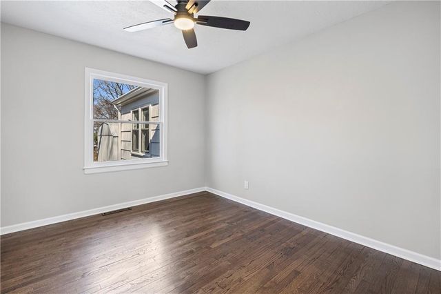 6810 Fairlane Drive, Kansas City, MO 64134