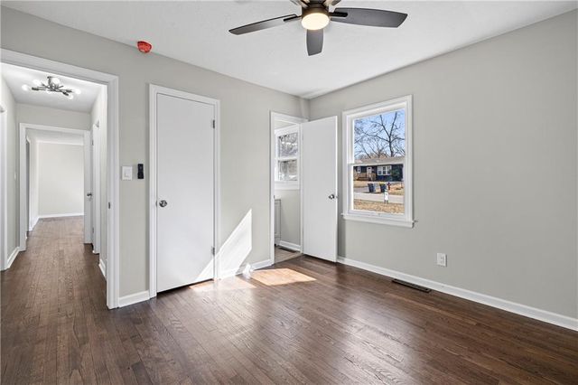 6810 Fairlane Drive, Kansas City, MO 64134