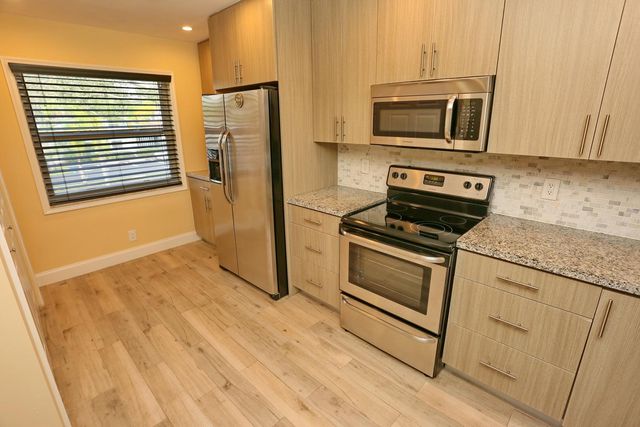 6550 S Oriole Boulevard 2050, Delray Beach, FL 33446