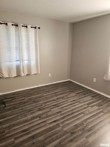 1612 KOCH Street, Pekin, IL 61554