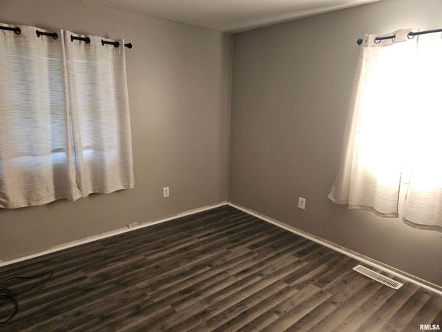 1612 KOCH Street, Pekin, IL 61554