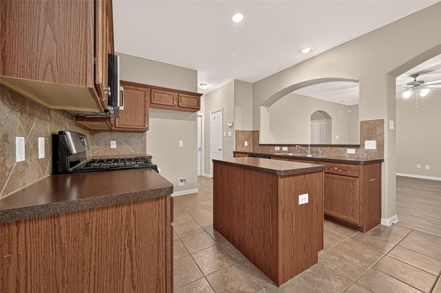 4903 Summer Ridge Drive, Conroe, TX 77303
