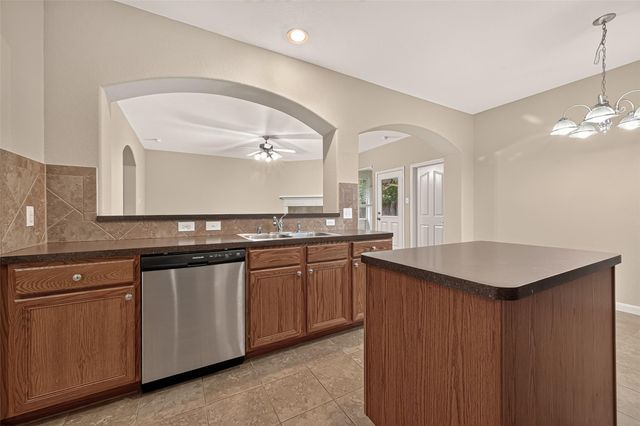 4903 Summer Ridge Drive, Conroe, TX 77303