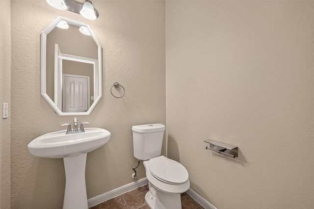 4903 Summer Ridge Drive, Conroe, TX 77303