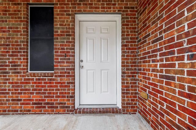 4903 Summer Ridge Drive, Conroe, TX 77303