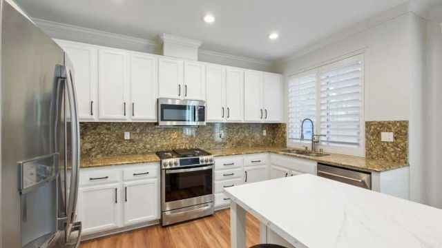 3033 Rancho La Presa, Carlsbad, CA 92009