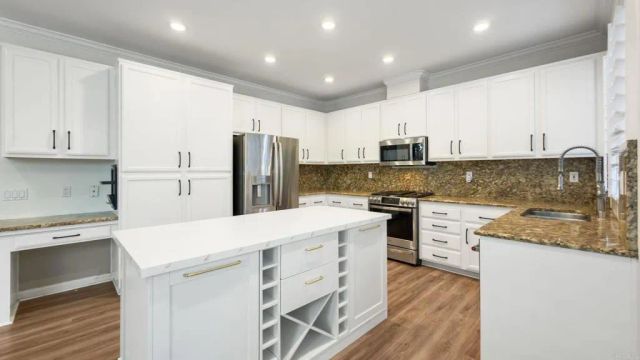 3033 Rancho La Presa, Carlsbad, CA 92009