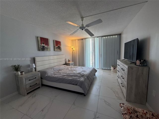 18011 Biscayne Boulevard 805, Aventura, FL 33160