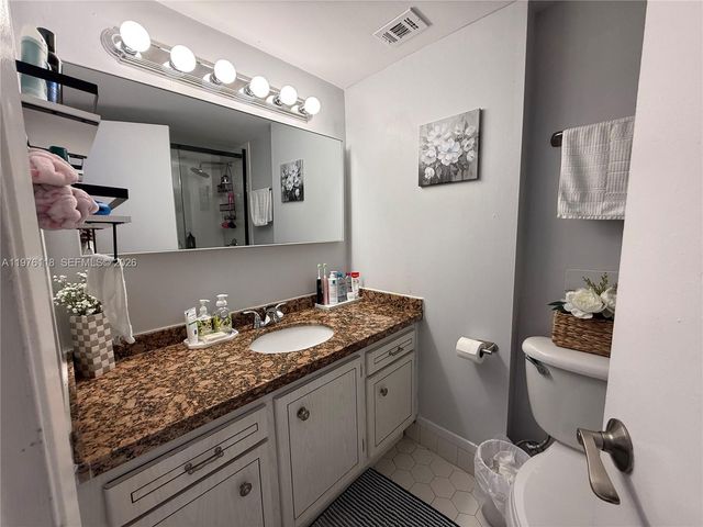 18011 Biscayne Boulevard 805, Aventura, FL 33160
