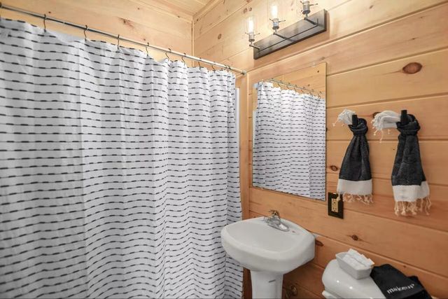 90 Picklesimer Mountain Trail, Morganton, GA 30560