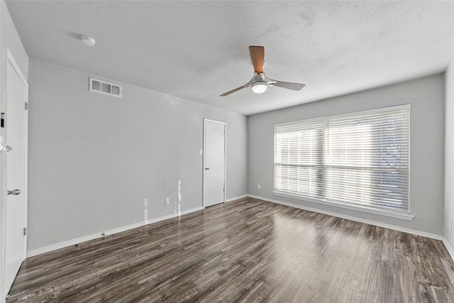 9801 Royal Lane 104, Dallas, TX 75231