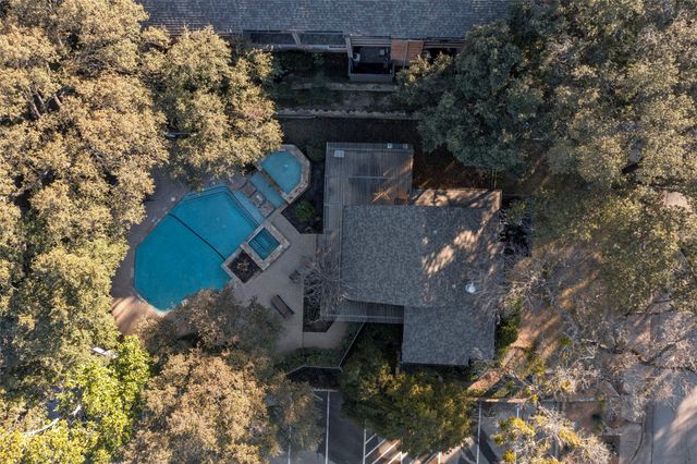 9801 Royal Lane 104, Dallas, TX 75231