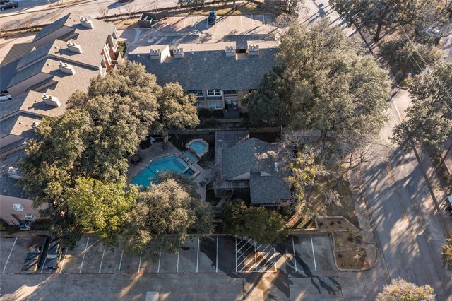 9801 Royal Lane 104, Dallas, TX 75231