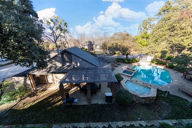 9801 Royal Lane 104, Dallas, TX 75231