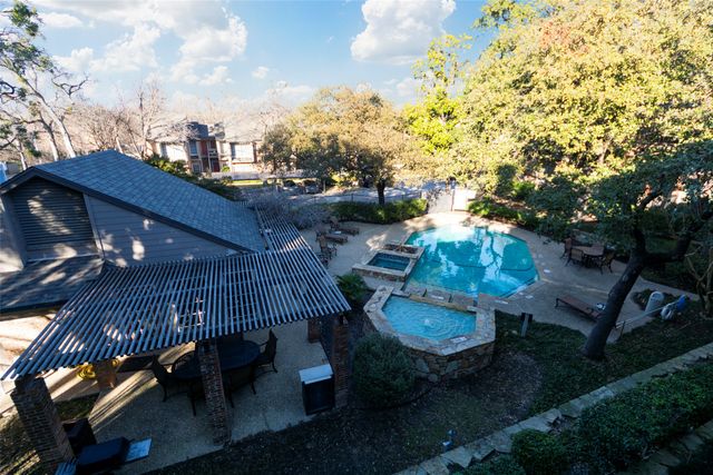 9801 Royal Lane 104, Dallas, TX 75231