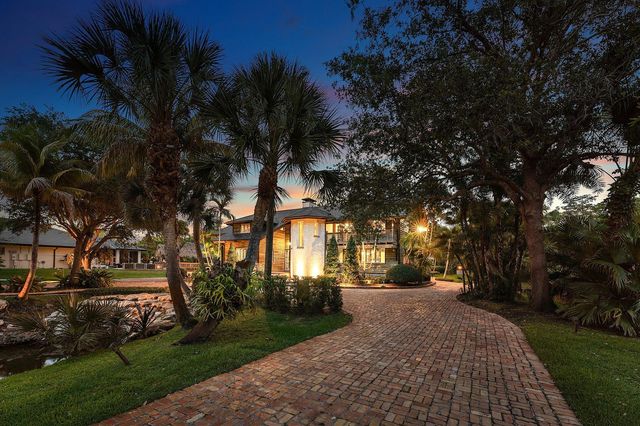 6002 NW 74th Terrace, Parkland, FL 33067