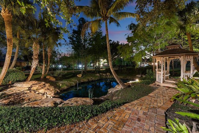 6002 NW 74th Terrace, Parkland, FL 33067